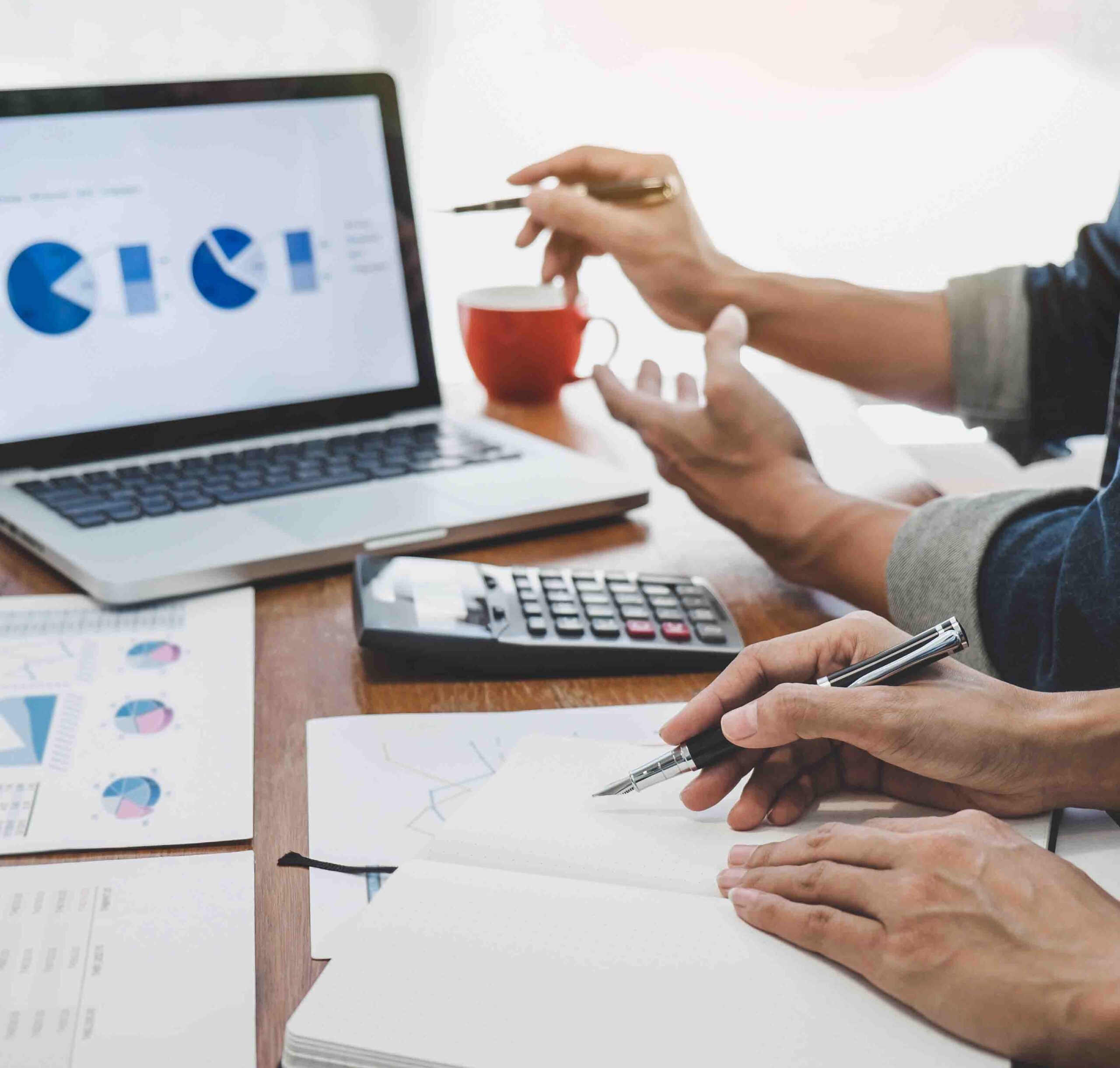 Zoho Analytics 2025